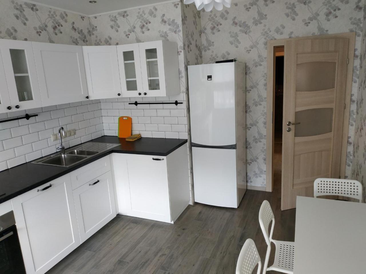 Comfort Apartment On Bogdanivska Street 7B Kiew Exterior foto